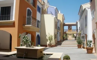 Commercials for sale close to the beach in Portocolom — photo 1