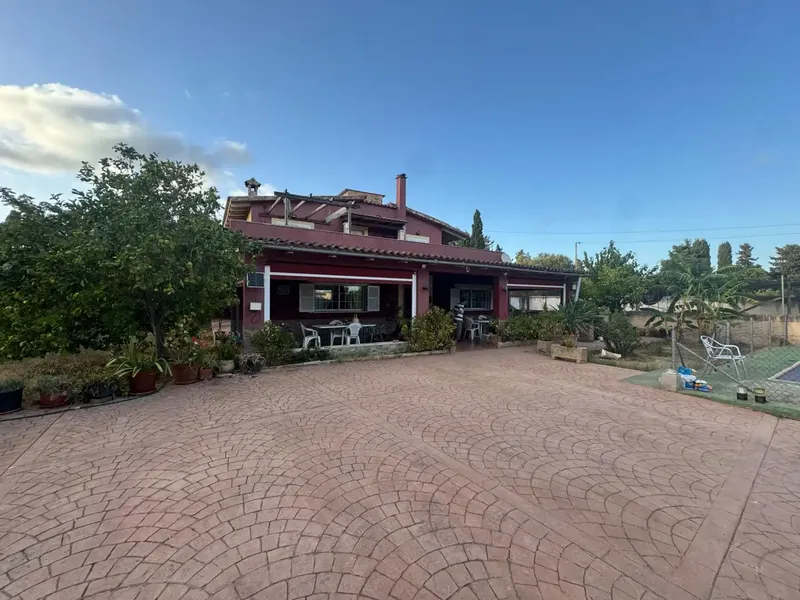 Marratxi-Son Ametler, house of about 166 m2, on one floor, spacious rooms, 3 bedrooms, 2 living rooms, 2 bathrooms, large parking area — photo 4