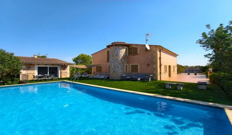 2-storey finca with 2 separate apartments, pool and heating near Campos — photo 1