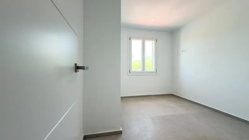 This 73 m2 penthouse in Cala D'Or is a stone's throw from the nearby turquoise coves and is distributed in 2 bedrooms, 1 bathroom with shower — photo 11