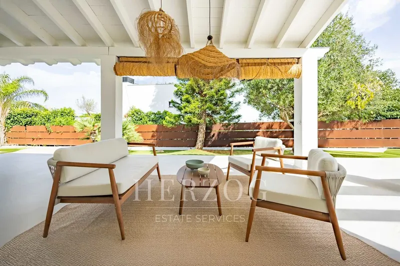 Renovated villa with ocean views and a pool in Nova Santa Ponsa — photo 12