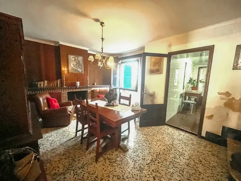 Discover a beautiful and spacious townhouse in the heart of Pollença, a true gem brimming with potential for a luxurious home — photo 7
