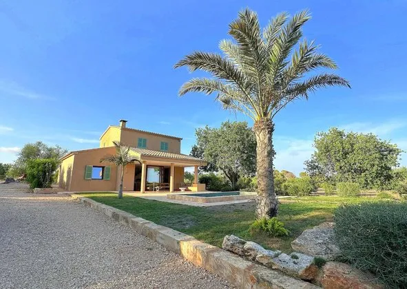 Detached house in Llucmajor Interior, Llucmajor — photo 1