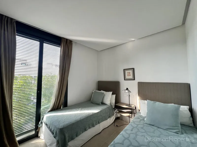 Luxury penthouse with private pool and sea and mountain views in a new development — photo 12