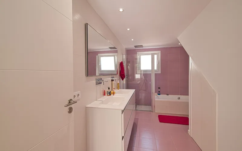 Spacious family villa in El Toro – Mediterranean living near Port Adriano — photo 12