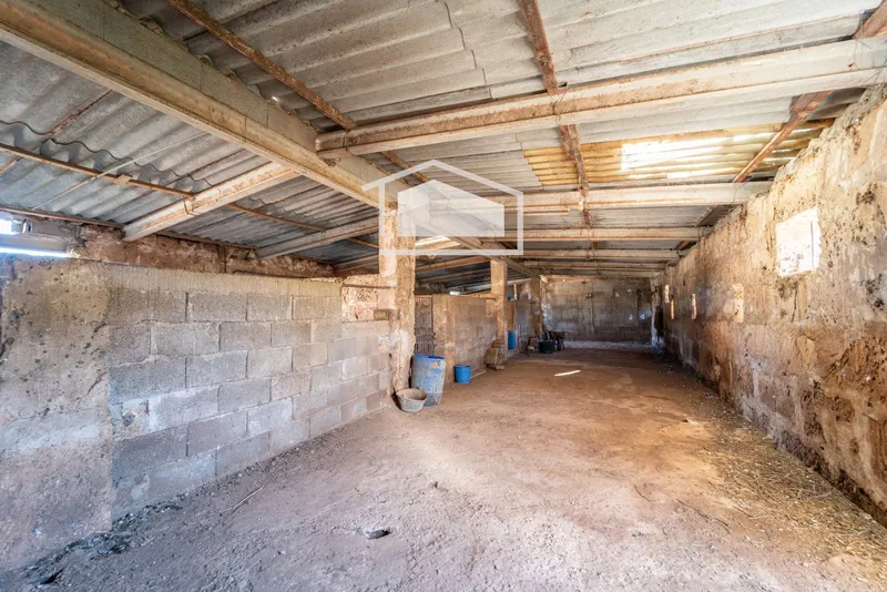 Rustic finca of 21,000 m² with 400 m² built — photo 9