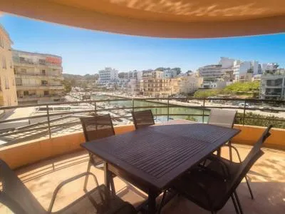 Apartment on the beachfront in Porto Cristo — photo 4