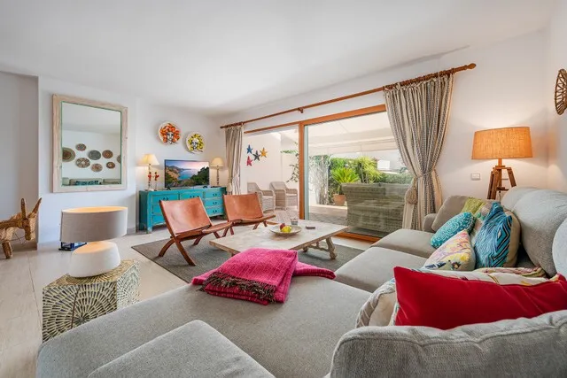 Exclusive to us: Luxury townhouse with communal swimming pool just steps from the sea in Puerto Pollensa — photo 6