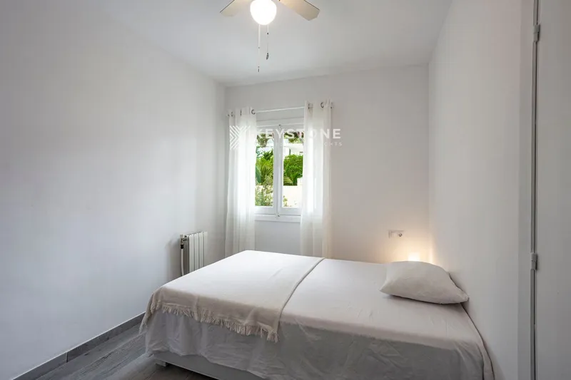 House — photo 12