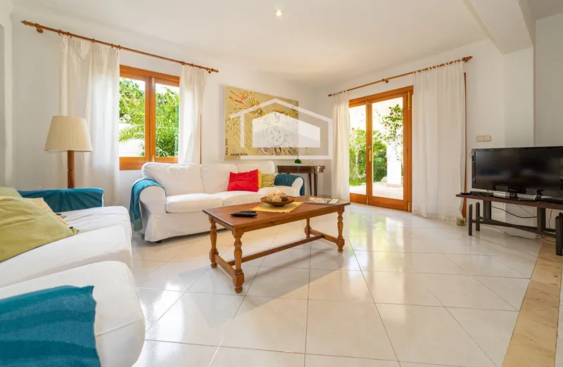 Chalet in Cala D'Or, with 219 m2, 3 bedrooms, 2 bathrooms and pool — photo 6
