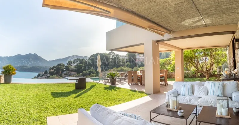 Modern style Villa with sea views in Canyamel — photo 4