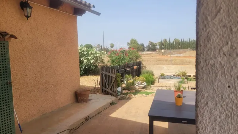 Vivancos Inmobiliaria presents for rent this exclusive chalet with private pool, 12 horse stables and a 7,000 m² estate, ideal — photo 6