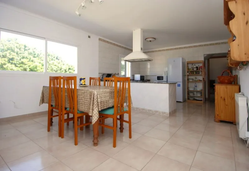 Villa in a quiet street in Cala Llombards with beautiful views to the sea — photo 8