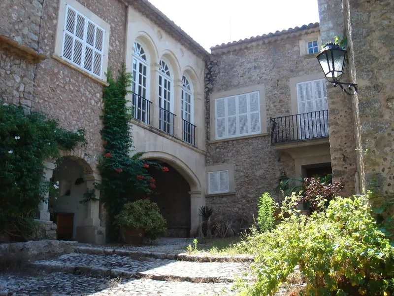 Countryside House in Lluc — photo 1
