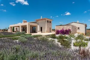 Ready-to-move-in new-build finca near Es Trenc beach — photo 1