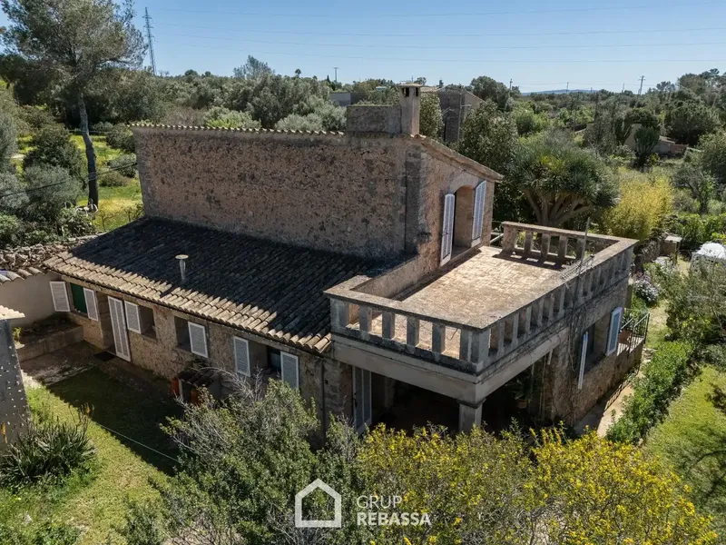 Grup Rebassa presents exclusively the sale of this spectacular two-story village house in Mallorca, in the municipality of Marratxí, in — photo 5