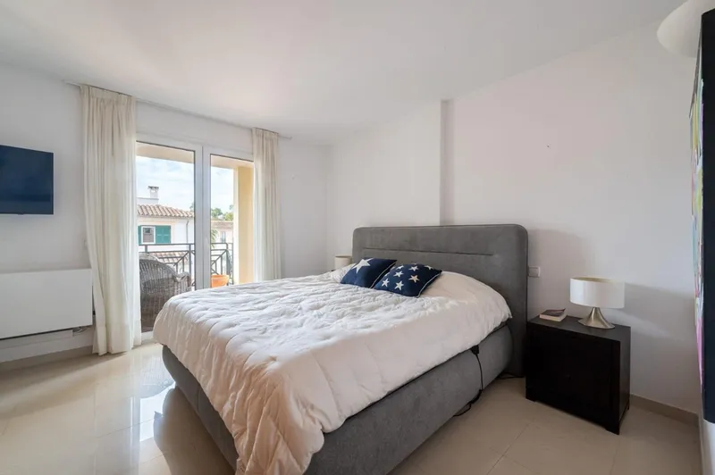 Penthouse for sale in Santa Ponsa within walking distance to the center… — photo 12