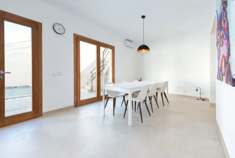 This spacious village house has been lovingly renovated and is located on one of the most sought-after streets in Sa Pobla. — photo 10