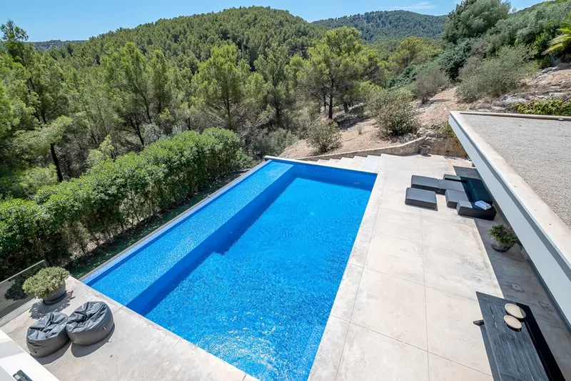 Spectacular Newly Built Villa with Pool and Holiday Licence in Son Vida — photo 7