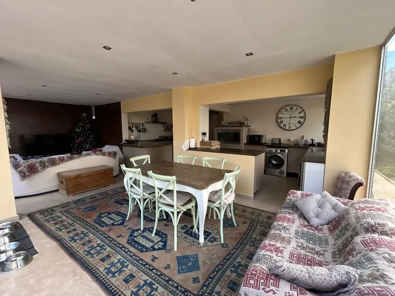 Modern villa in El Toro on a 1,000 m² plot, with 50 m² pool, 25 m² garage, 208 m² living space and expansion possibility. — photo 2