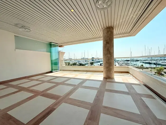 Piso en alquiler de 3 habitaciones, Ponent, El Terreno — photo 1