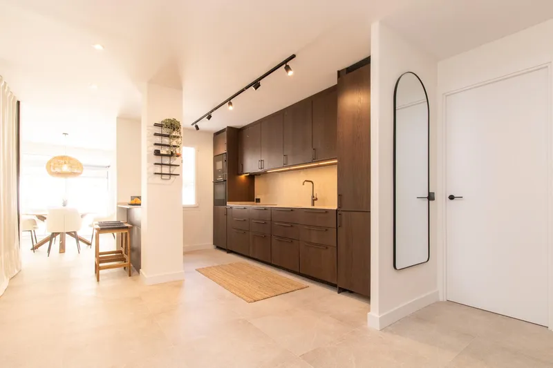 Elegant fully renovated apartment with large terrace in the center of Palma — photo 6