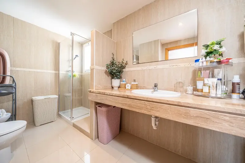 Located in one of the most sought-after residential areas of Es Caülls, this magnificent home stands out for its spaciousness, brightness and its ex — photo 12