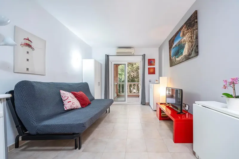 GestPropiedad, presenta este apartamento situado en Cañamel (Capdepera), una oportunidad destacada por su balcón, piscina comunitaria y ubic — photo 3