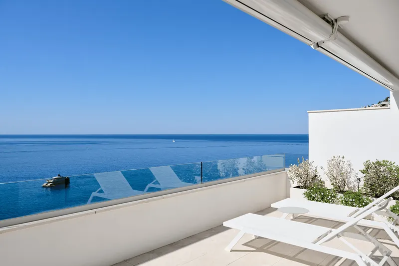 Flat with terrace and pool in Cala Llamp — photo 3