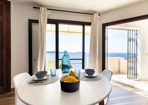 Flat / apartment in Calle de la Palmera, Peguera, Calvià — photo 1