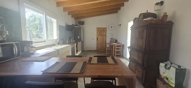 Discover this spectacular rustic estate in Alqueria Blanca, Santanyí, a step away from the majestic National Park. With an area — photo 1
