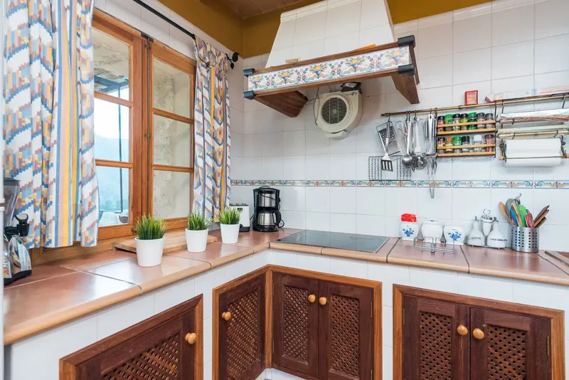 Rustic finca in Mancor de la Vall, spectacular rustic finca with spectacular views and holiday license for 4 people, the property — photo 11