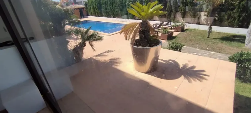 Detached house built with natural stone cladding of 520 m2. Two floors and on a plot of 1,238 m². It has 5 bedrooms — photo 10