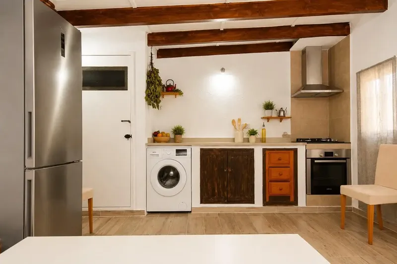 Rustic estate of 8,105 m2 with small house and washhouse in Sa Pobla — photo 7