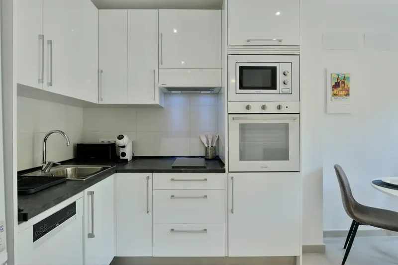 Discover this cozy apartment in one of the best areas of Paguera, ideal for a temporary stay in Mallorca — photo 10