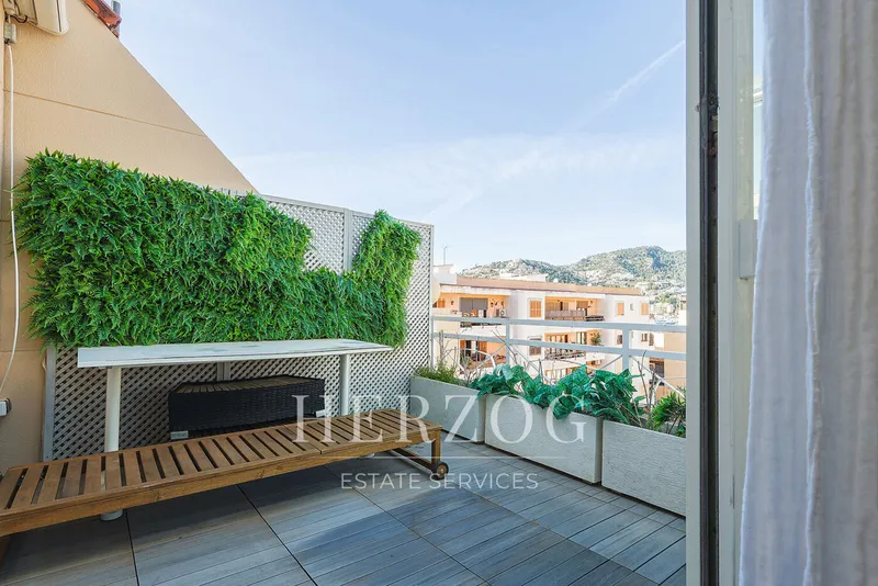 Duplex penthouse with two living levels, terraces and separate studio — photo 11