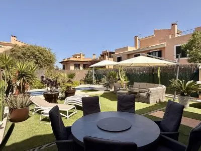Semi-detached house with beautiful garden and swimming pool for sale — photo 4
