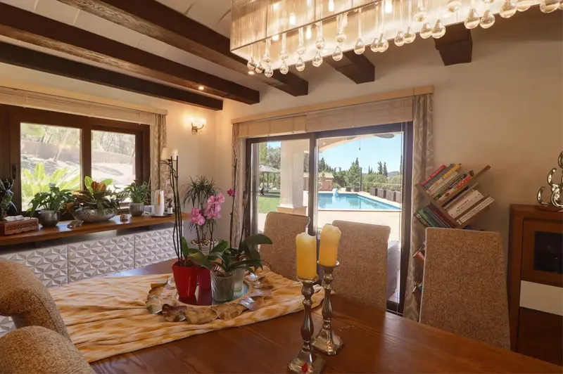 Welcome to this impressive estate in Calvià, Mallorca, offering an unparalleled living experience with its extensive plot of 17.24 — photo 10
