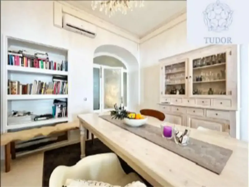 es un casa de pueblo, reformado en 2023, nuevas banos, cucina, microcimento todo los banos y planta bacha y cochina, gran terazza en el 2.nd — photo 1