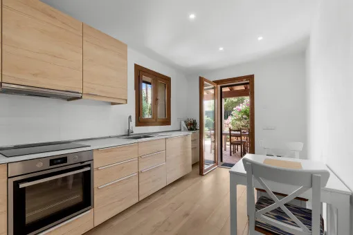 Cala Figuera, Fully Renovated House on the Second Sea Line with Sea Views in Es Cap des Moro — photo 8