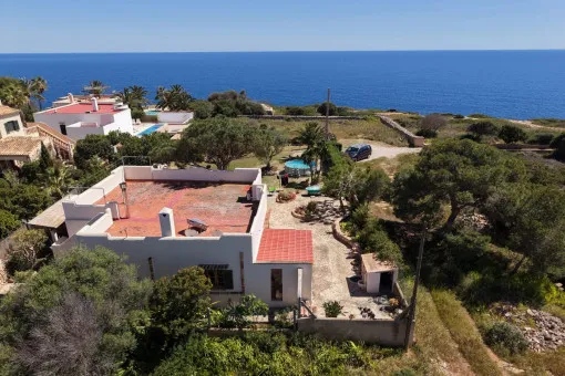 Cala Llombards, Picturesque Coastal House on the First Sea Line in Cala Llombards — photo 2