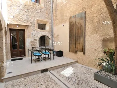 Restored townhouse with 6 bedrooms, swimming pool & holiday license ETV, Arta — photo 1