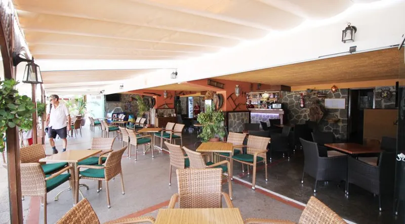 Premises on the first line of the beach of Port de Sóller — photo 3