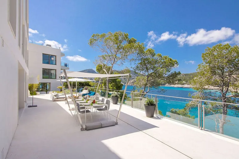 Modern villa with panoramic sea views and vacation license in the southwest of Mallorca — photo 4