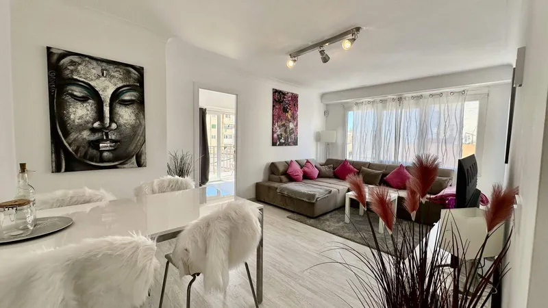 75m² apartment with 4 rooms, balcony and sea view for sale — photo 3