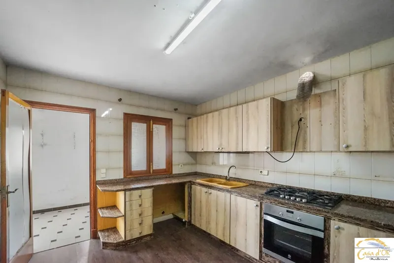 Spacious Apartment with Rooftop Terrace, Fireplace and Private Garage in the Heart of Felanitx — photo 5