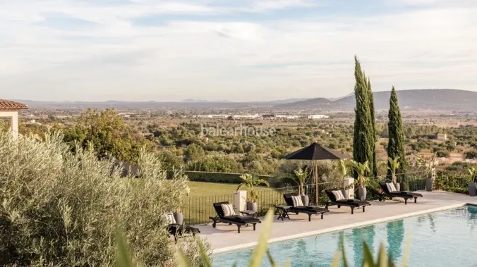 Elegant private finca surrounded by nature with generous spaces, pool and wellness areas — photo 2
