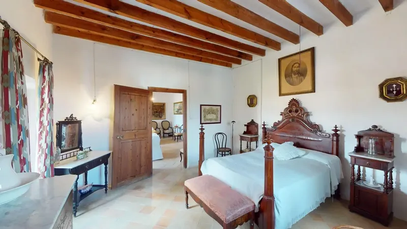 Large traditional Mallorcan country house from 1900 in Son Sardina — photo 7
