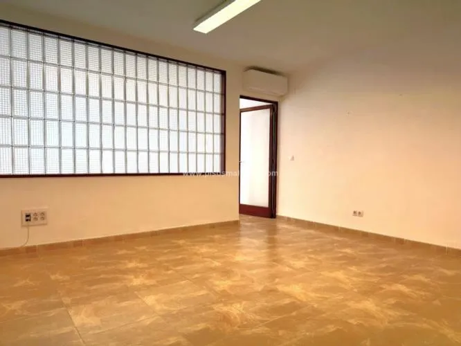 Office / Workspace. Palma de Mallorca, Center Area — photo 6