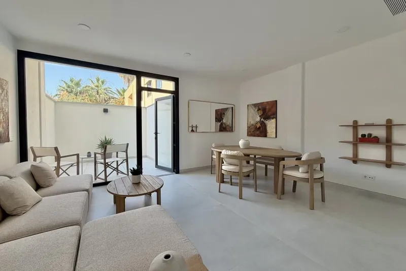 Renovated townhouse with rooftop terrace in Molinar — photo 2